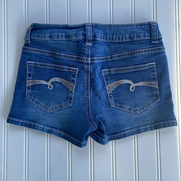 JUSTICE GIRLS JEAN SHORTS WITH FRONT AND BACK POCKETS SIZE 10 - Picture 4 of 5